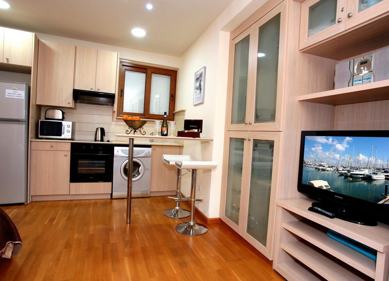 Ithaki Phinikoudes Apartment 307 Larnaca Luaran gambar